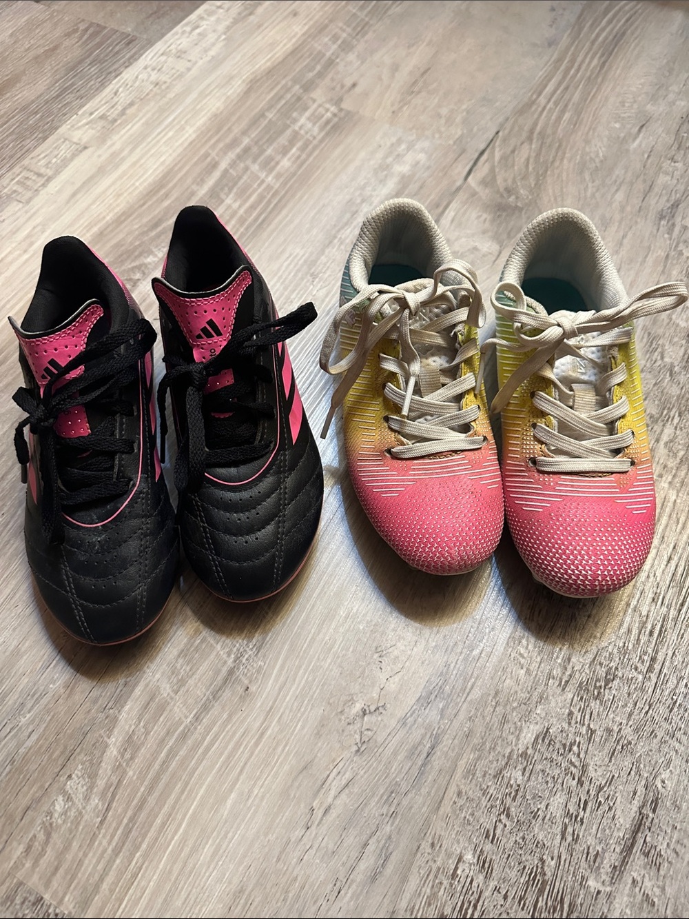 Girls Cleats, Size 13